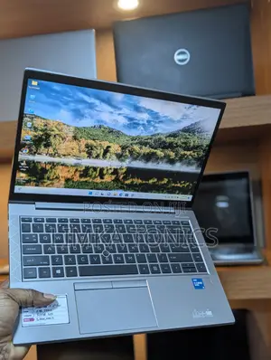New Laptop HP ZBook 14 16GB Intel Core i5 SSD 512GB