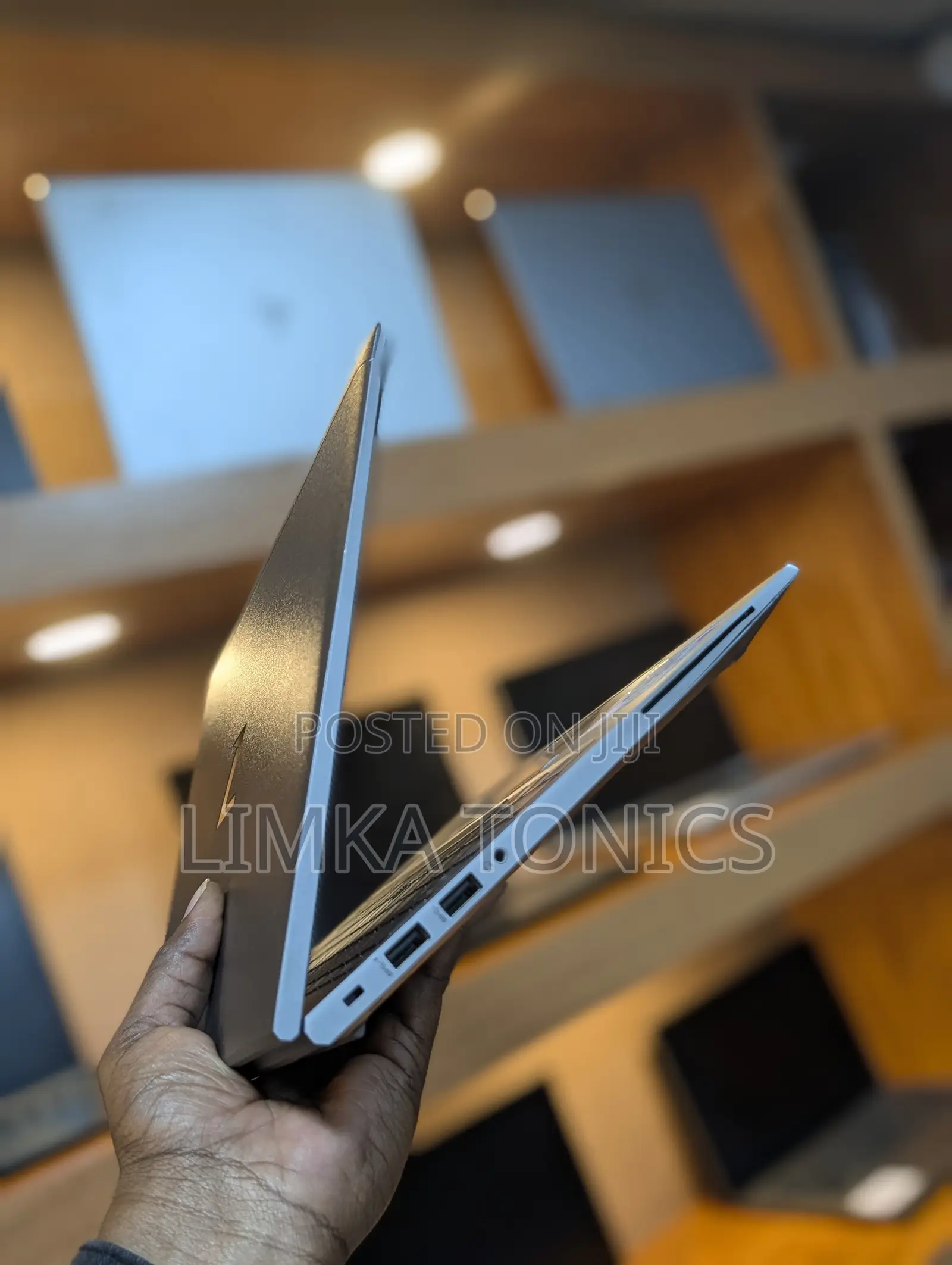 New Laptop HP ZBook 14 16GB Intel Core i5 SSD 512GB