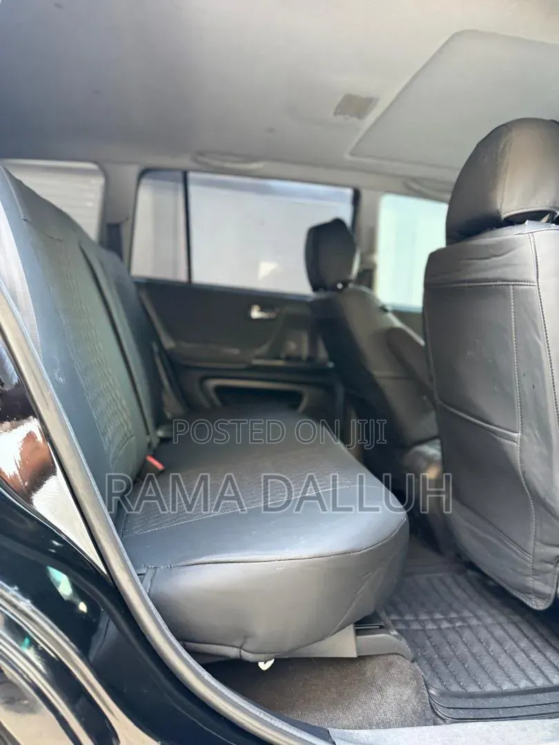 Toyota Kluger 2004 Black