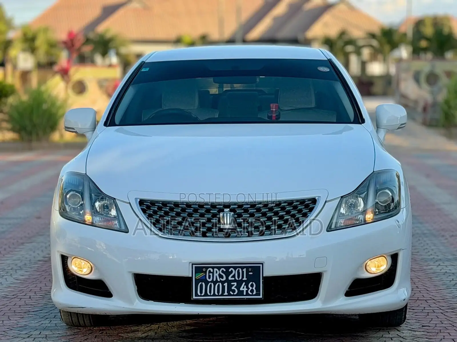 Toyota Crown 2009 White