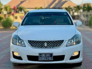 Toyota Crown 2009 White