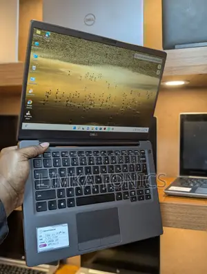 New Laptop Dell Latitude 7400 8GB Intel Core i5 SSD 256GB