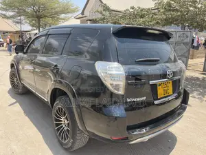 Toyota Vanguard 2010 Black