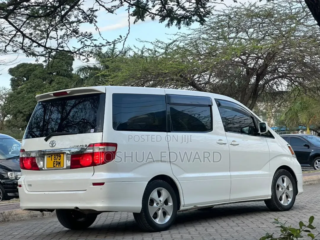 Toyota Alphard 2004 White