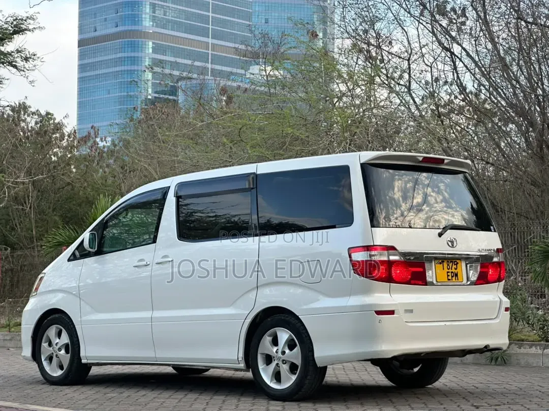 Toyota Alphard 2004 White