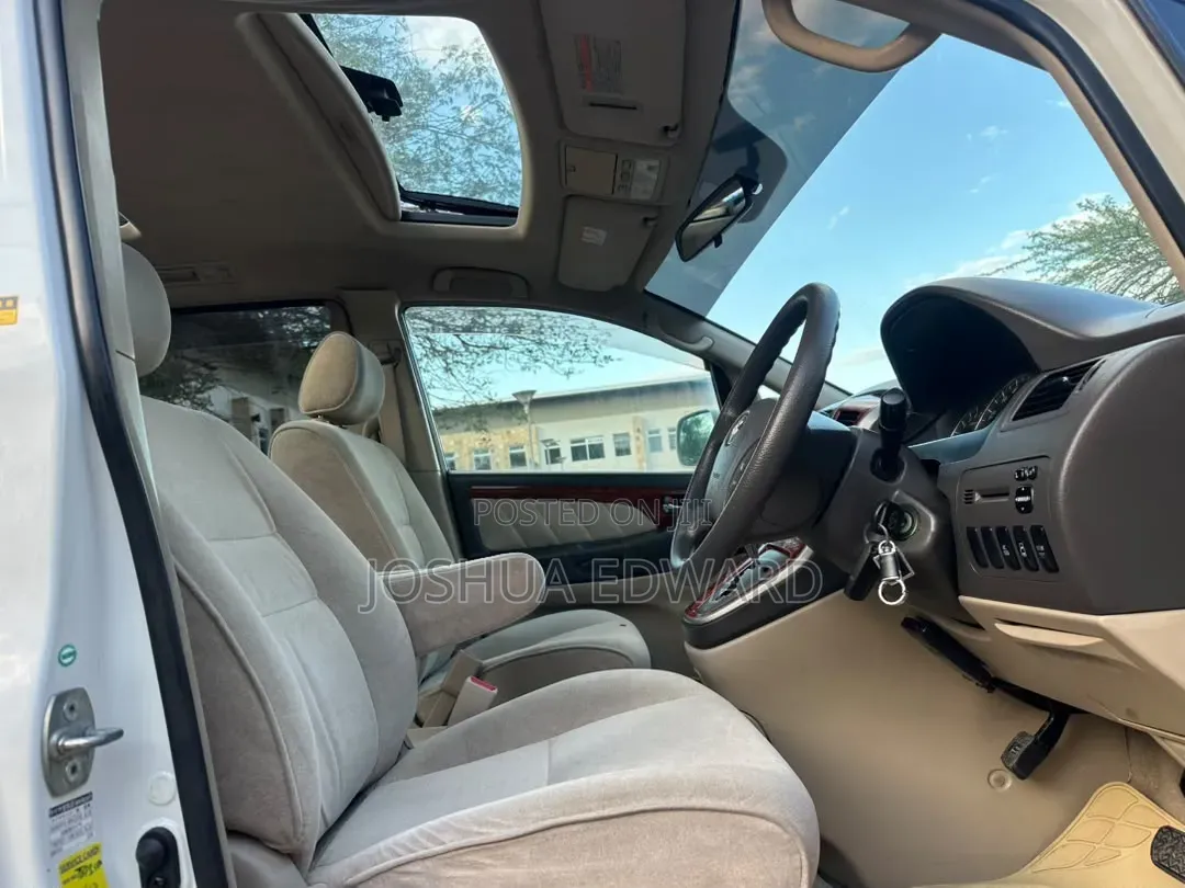 Toyota Alphard 2004 White