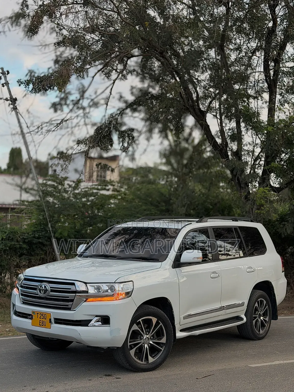 Toyota Land Cruiser 2015 Off white