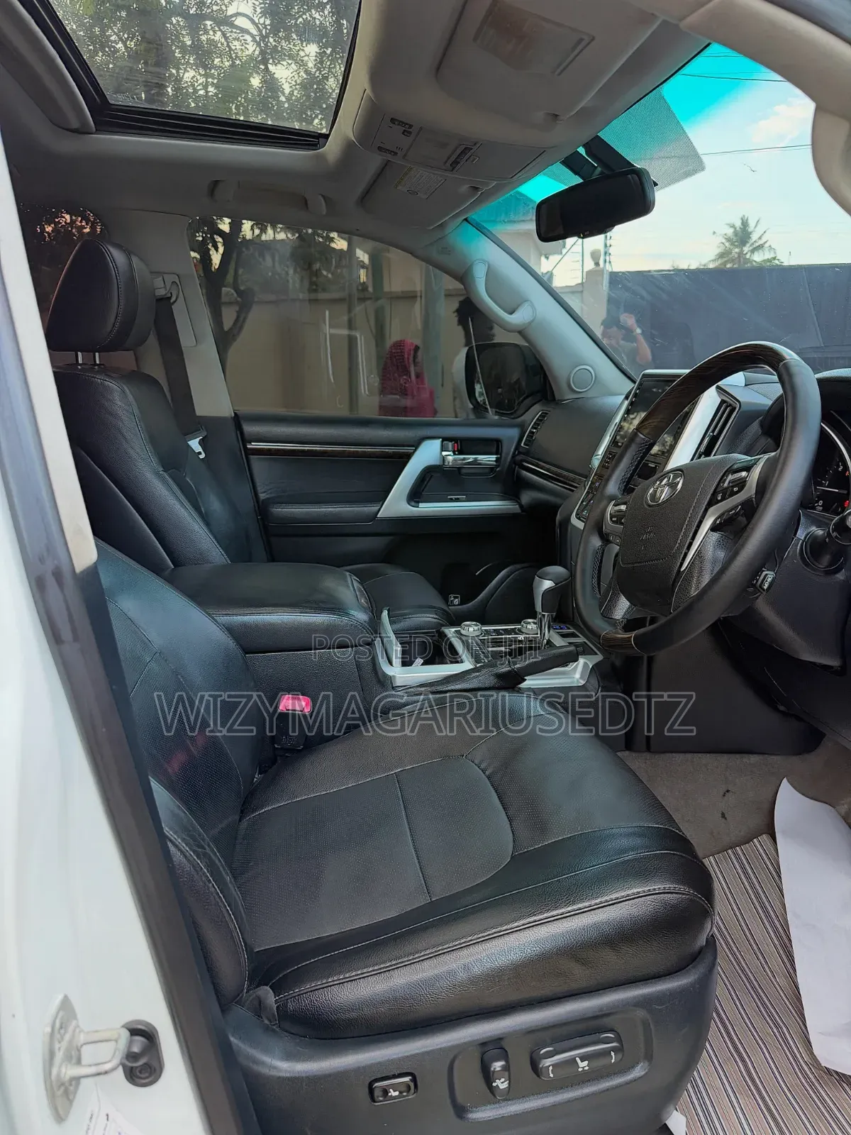 Toyota Land Cruiser 2015 Off white