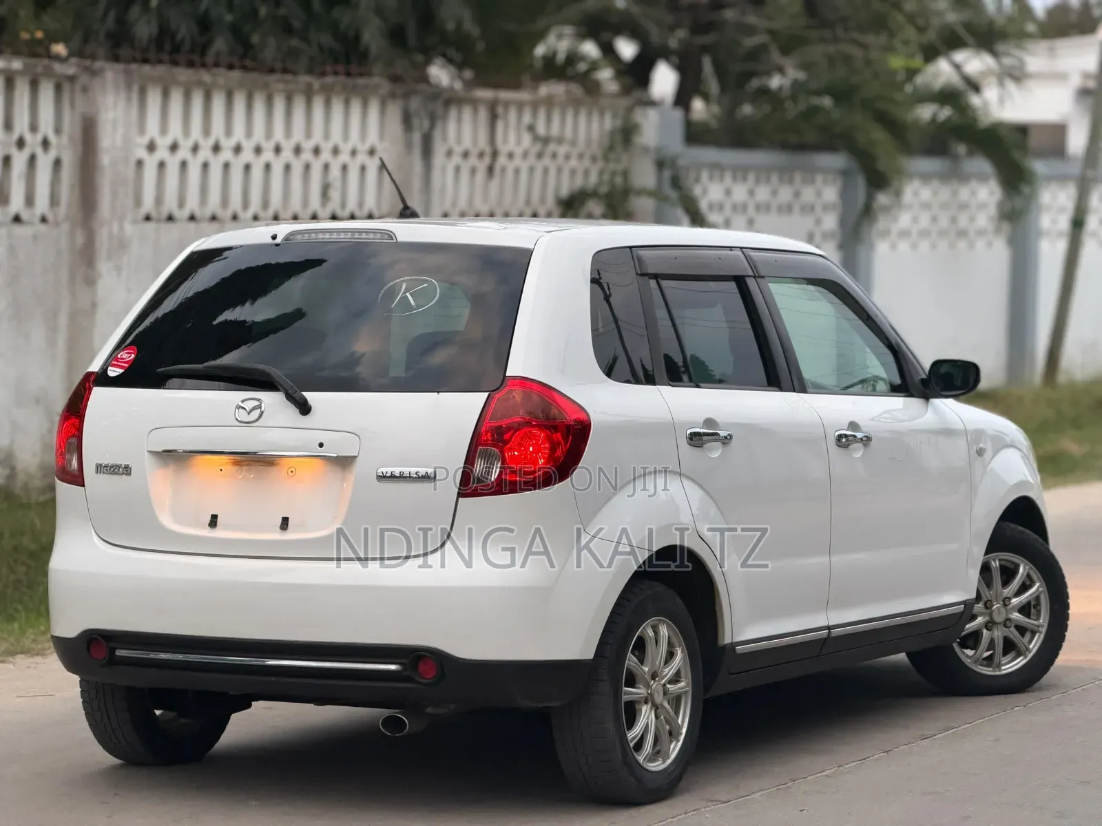 Mazda Verisa 2010 White