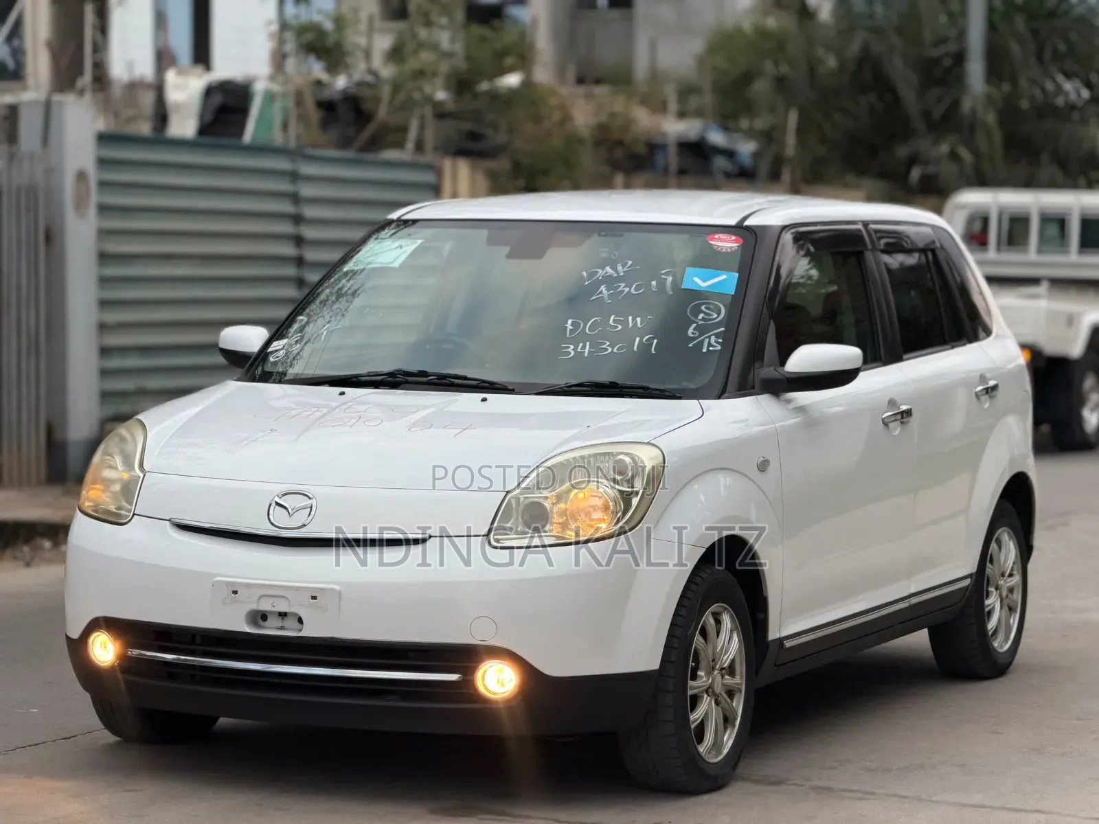 Mazda Verisa 2010 White