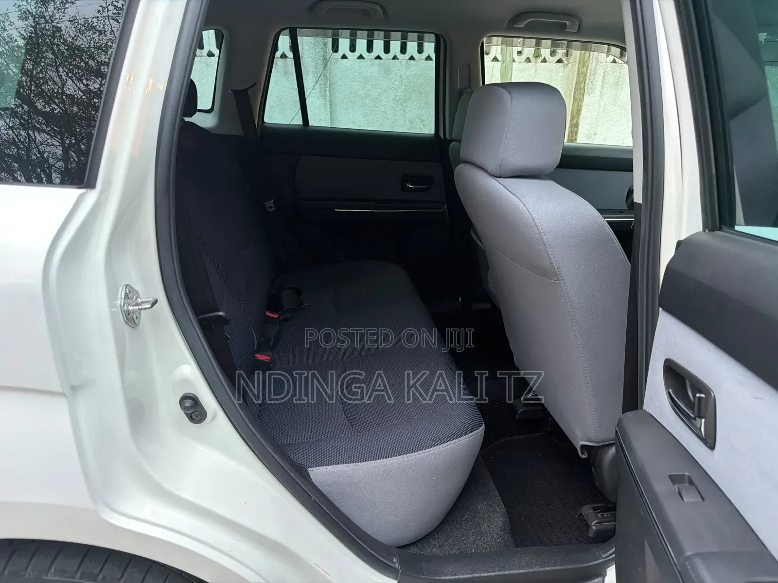 Mazda Verisa 2010 White