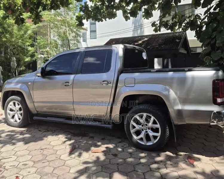 Volkswagen Amarok 2020 Silver