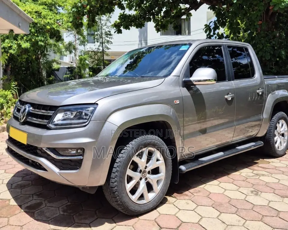 Volkswagen Amarok 2020 Silver