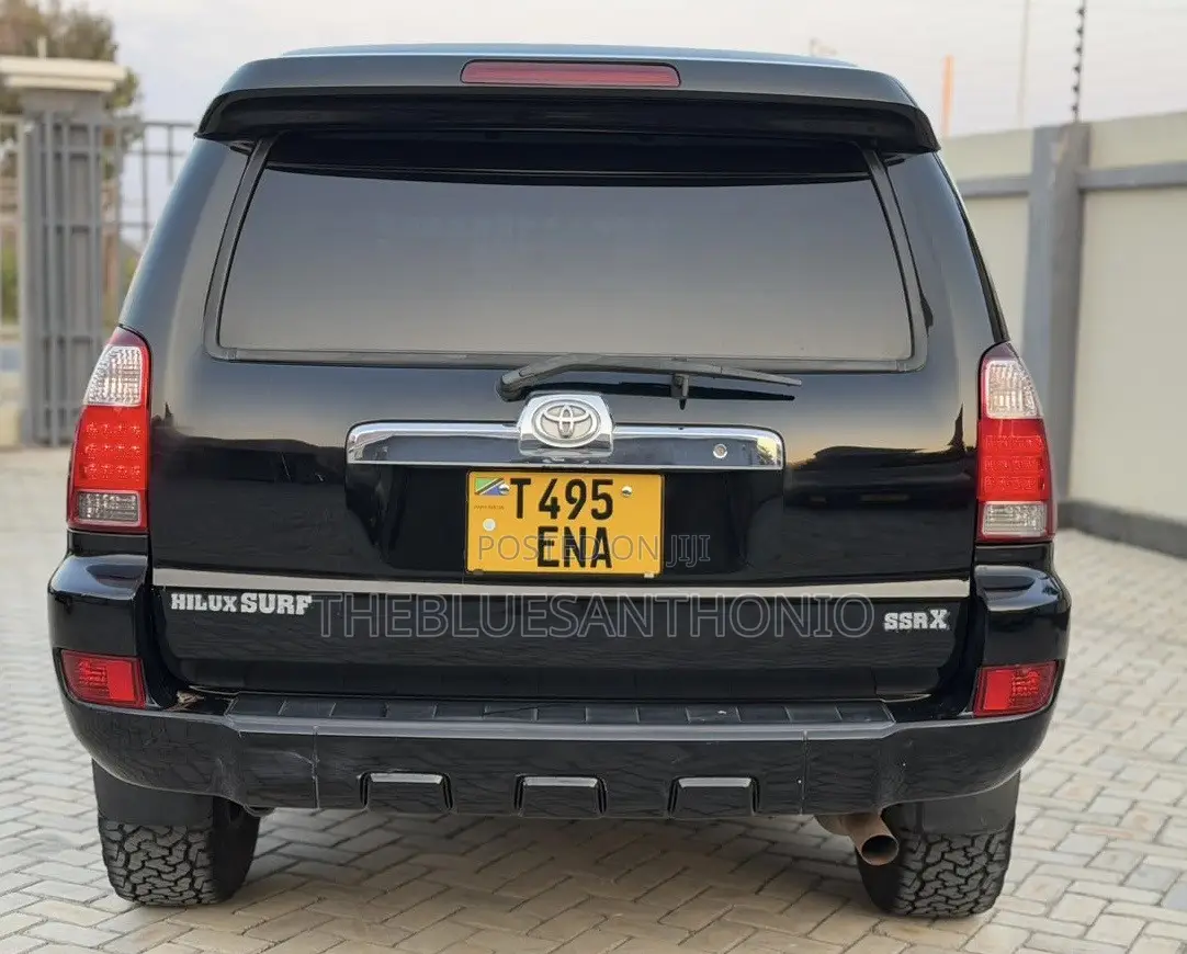 Toyota Hilux Surf 2005 Black