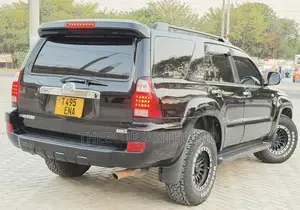 Toyota Hilux Surf 2005 Black