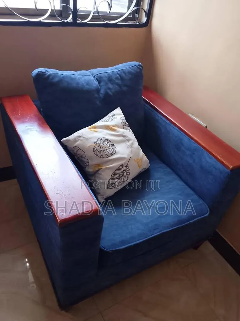 Furniture Za Ndani