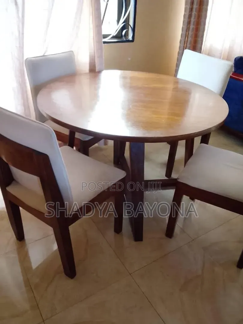 Furniture Za Ndani