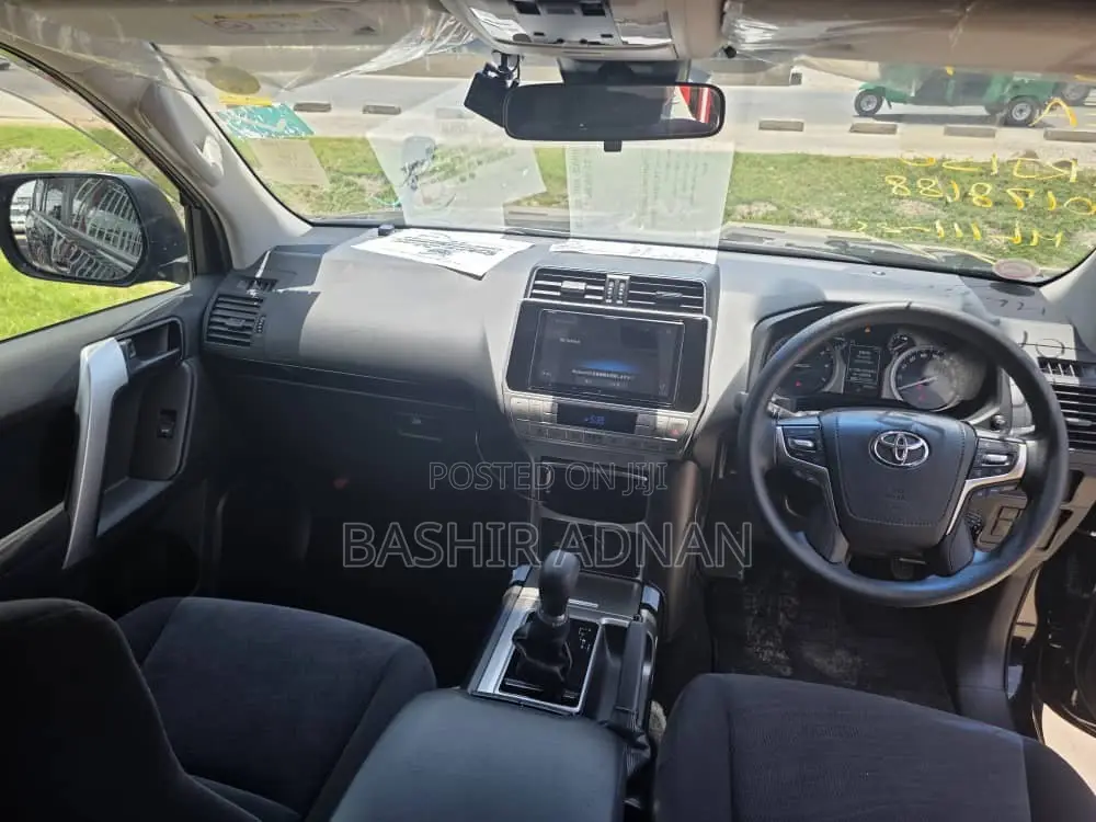 Toyota Land Cruiser Prado 2.7 2023 Black