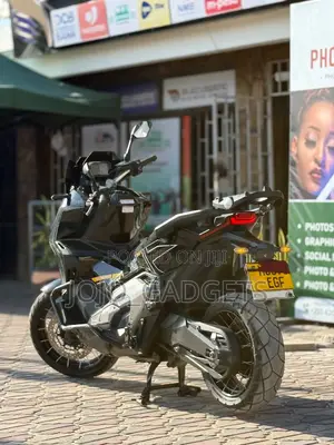 Honda 2024 Black