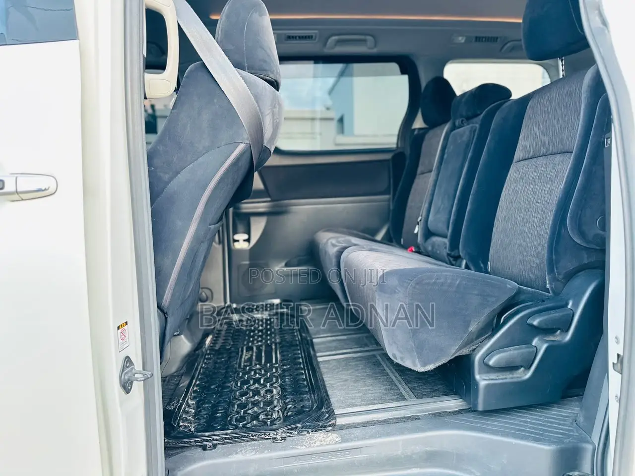 Toyota Alphard 2009 Pearl