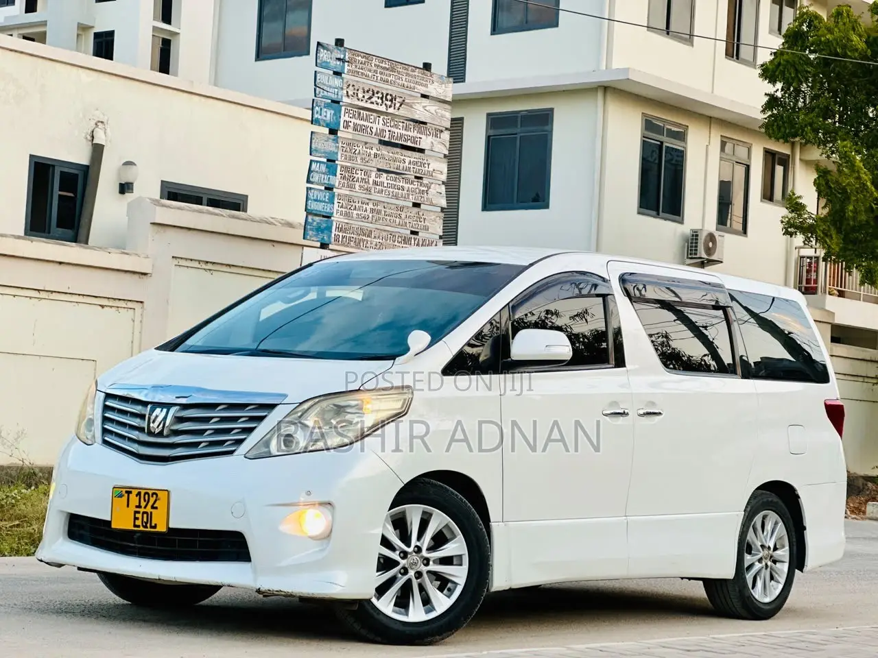 Toyota Alphard 2009 Pearl