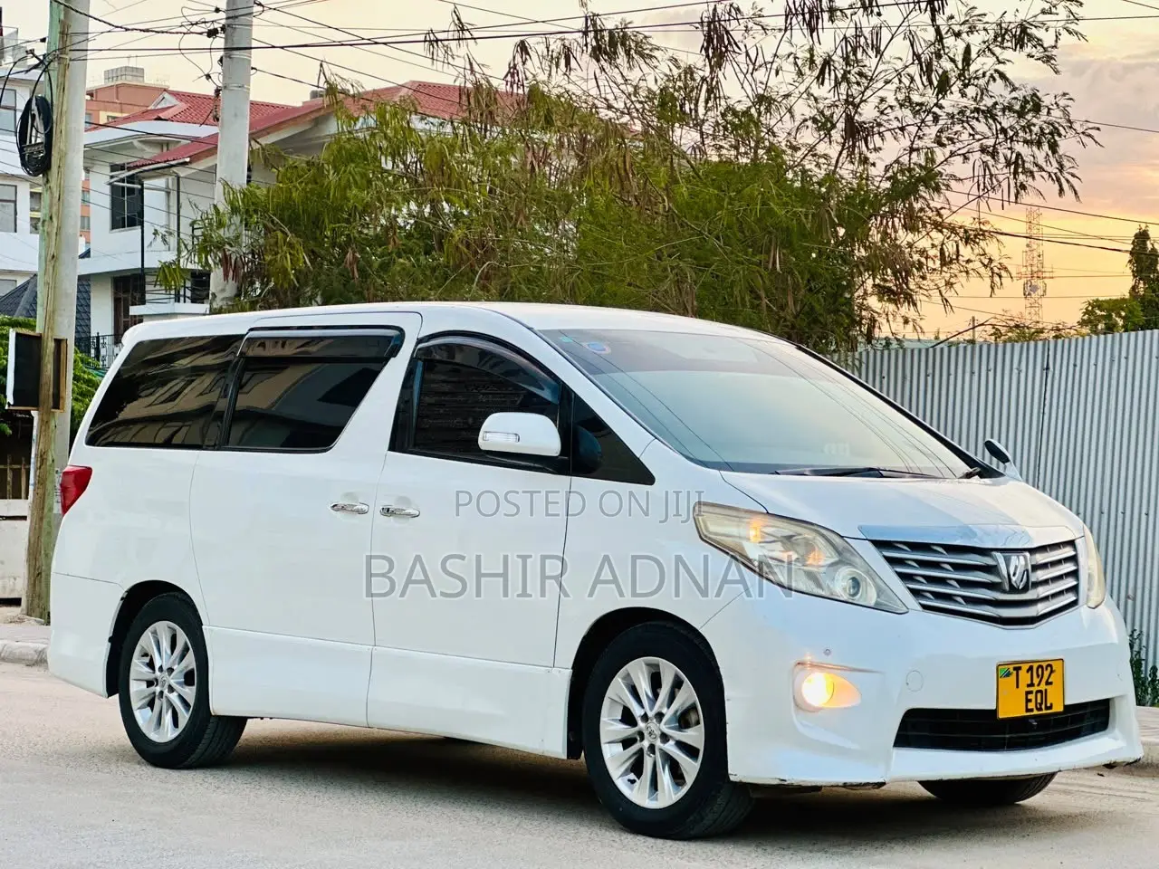 Toyota Alphard 2009 Pearl