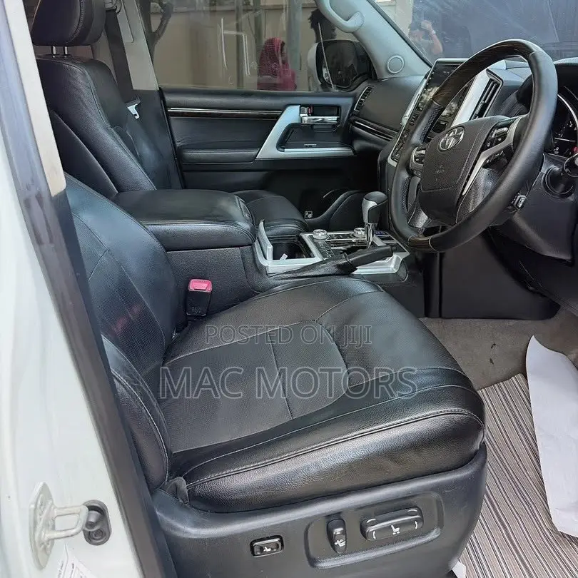 Toyota Land Cruiser 2014 White