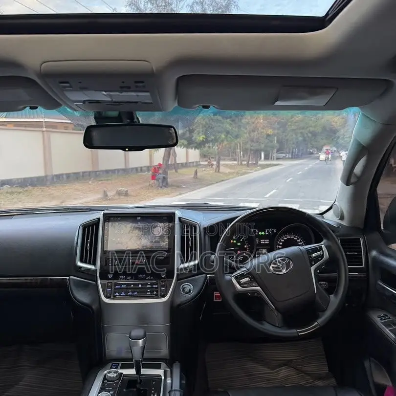 Toyota Land Cruiser 2014 White
