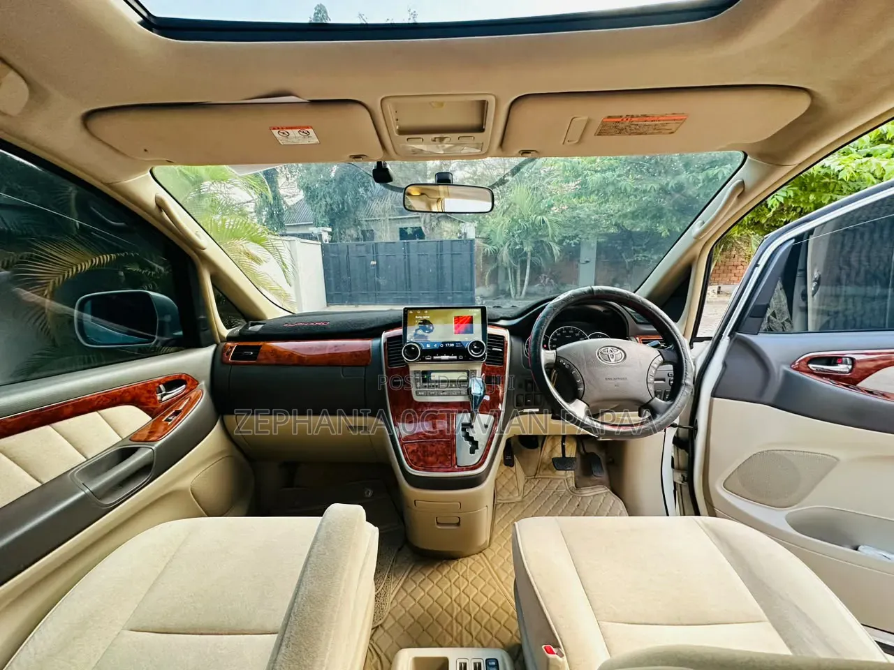 Toyota Alphard 2006 White