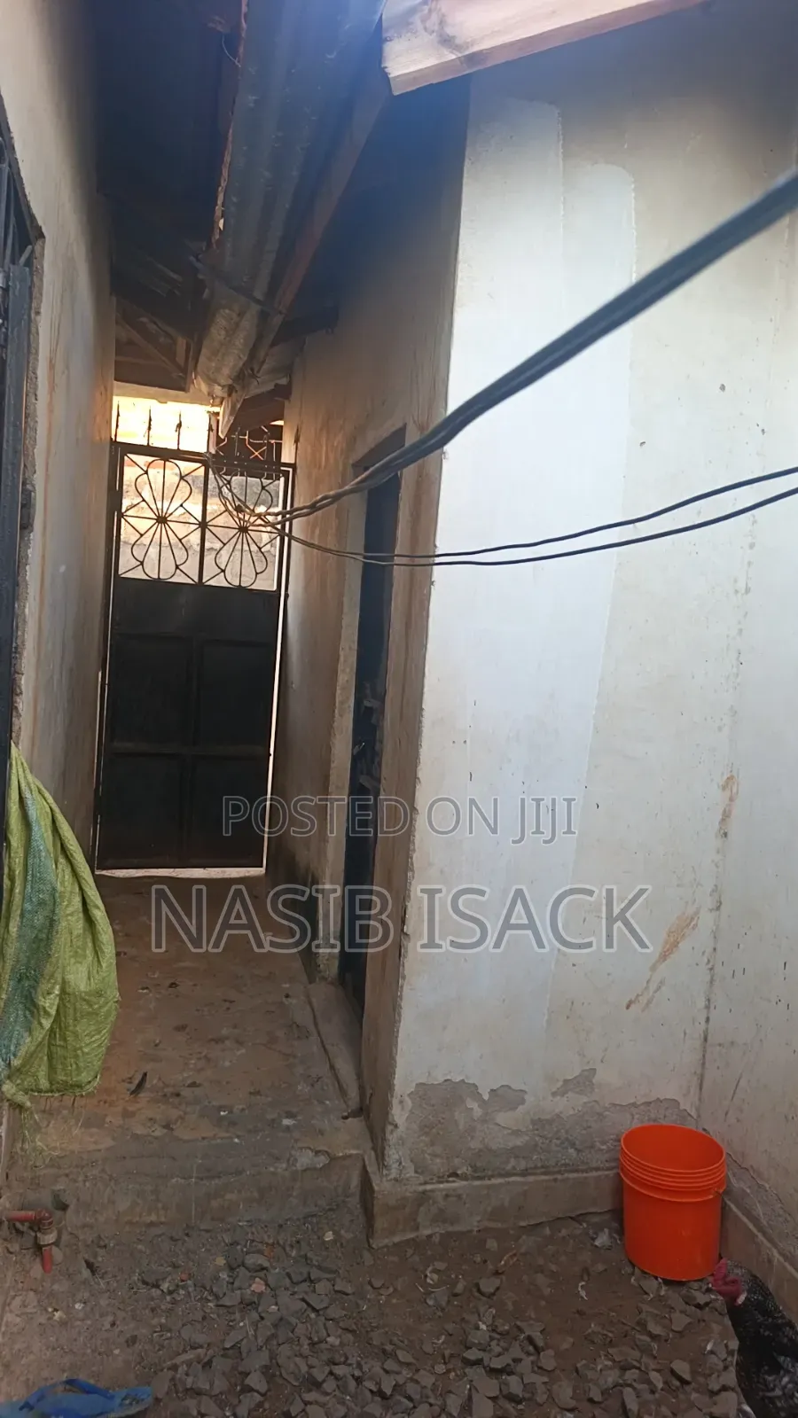 Furnished 8bdrm House in Mkolani for sale