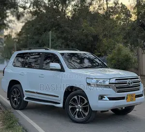 Toyota Land Cruiser 2014 White