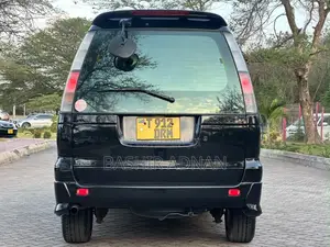 Toyota Noah 2.0 FWD (8 Seater) 2001 Black