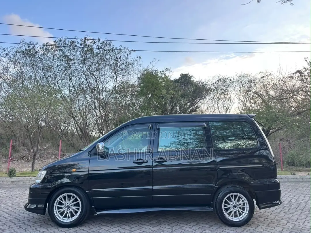 Toyota Noah 2.0 FWD (8 Seater) 2001 Black