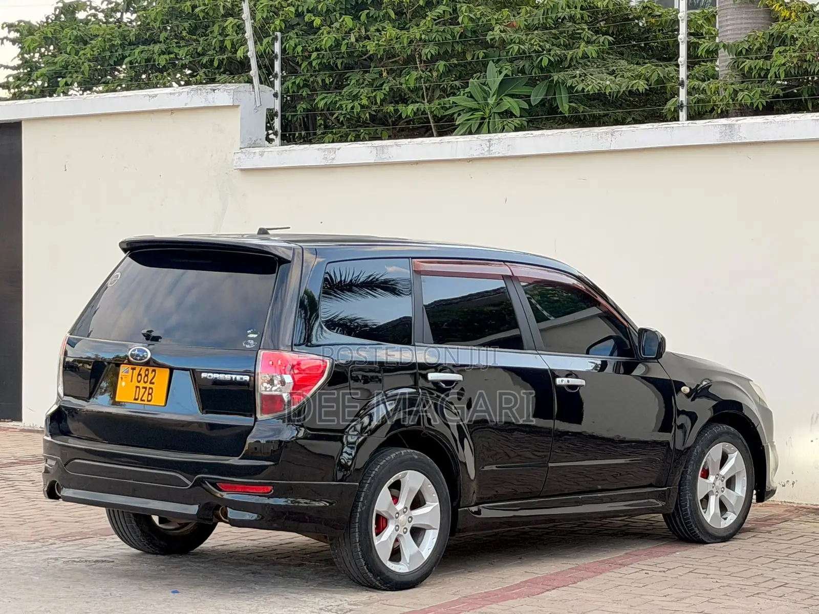 Subaru Forester 2010 Black