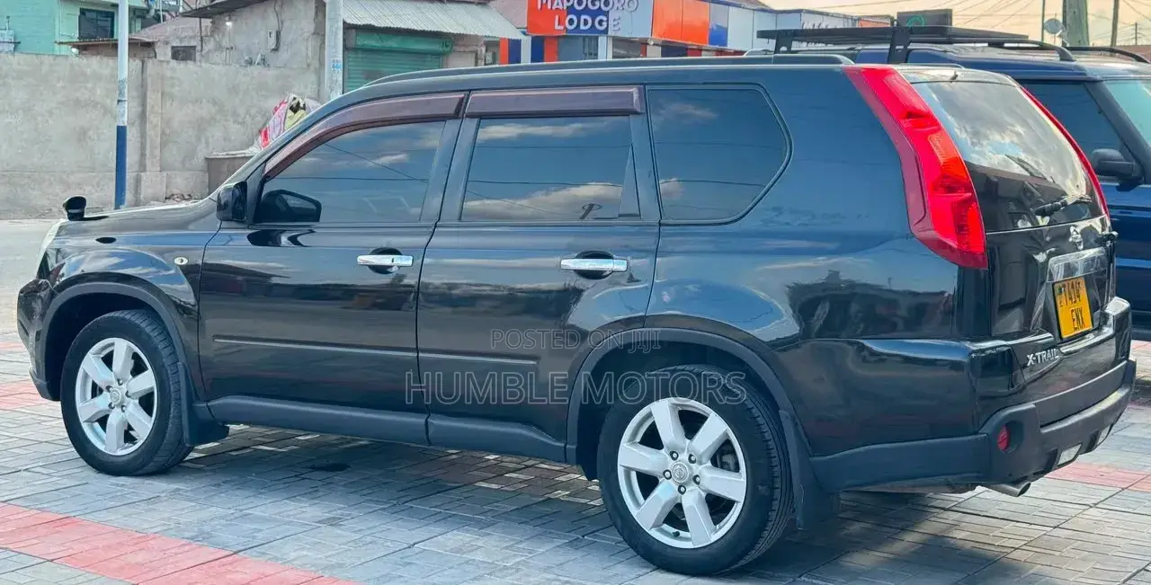 Nissan X-Trail 2010 Black