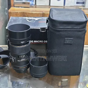 Sigma 105mm F/2.8 EX DG OS HSM Macro Lens for Nikon