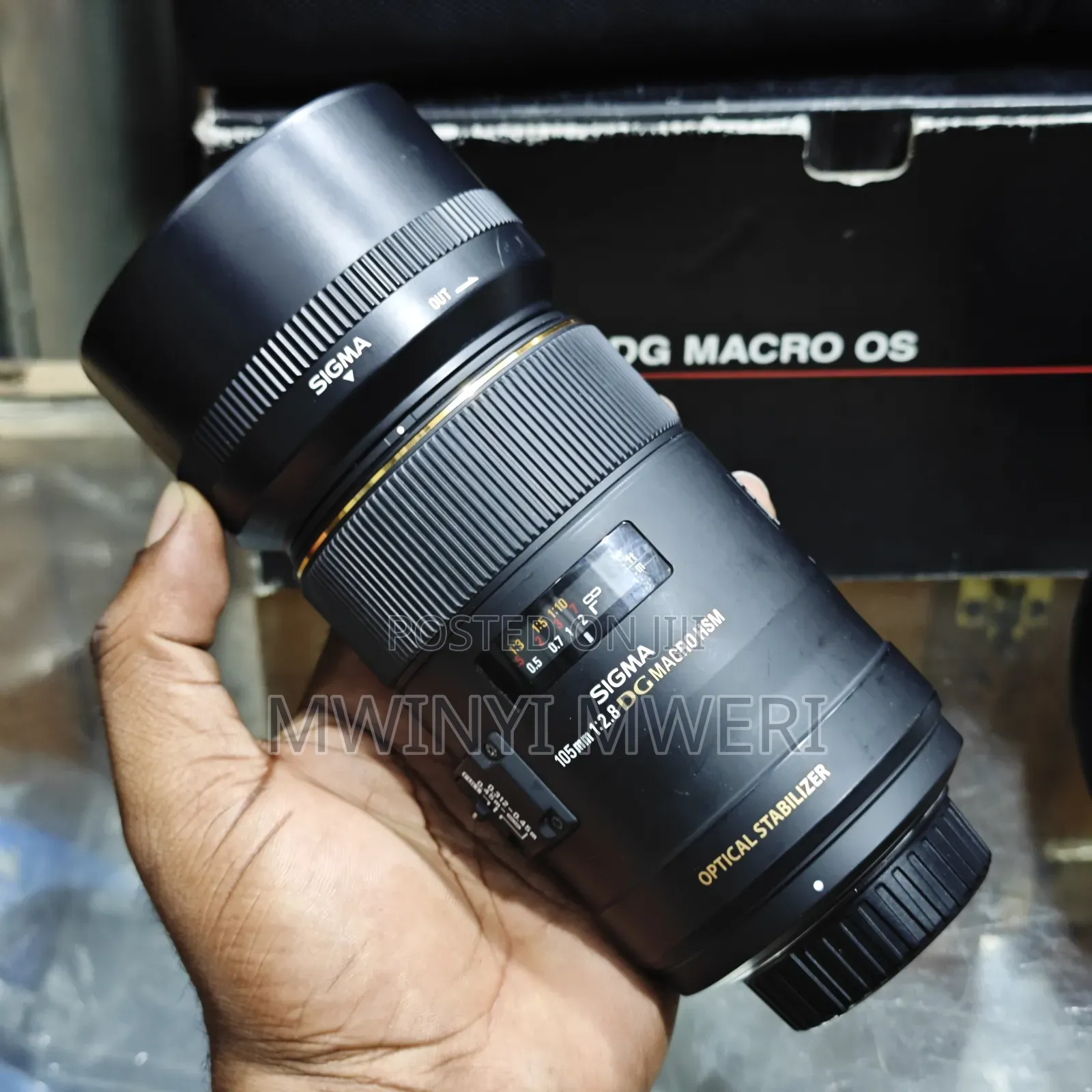 Sigma 105mm F/2.8 EX DG OS HSM Macro Lens for Nikon