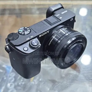 Sony A6400 Mirrorless Camera With 16-50mm F/3.5-5.6 II Lens