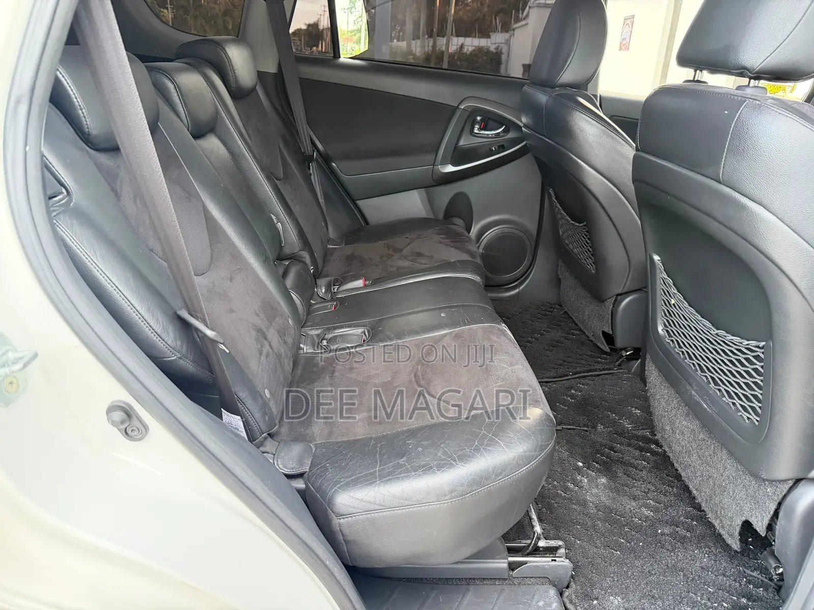 Toyota Vanguard 2009 White