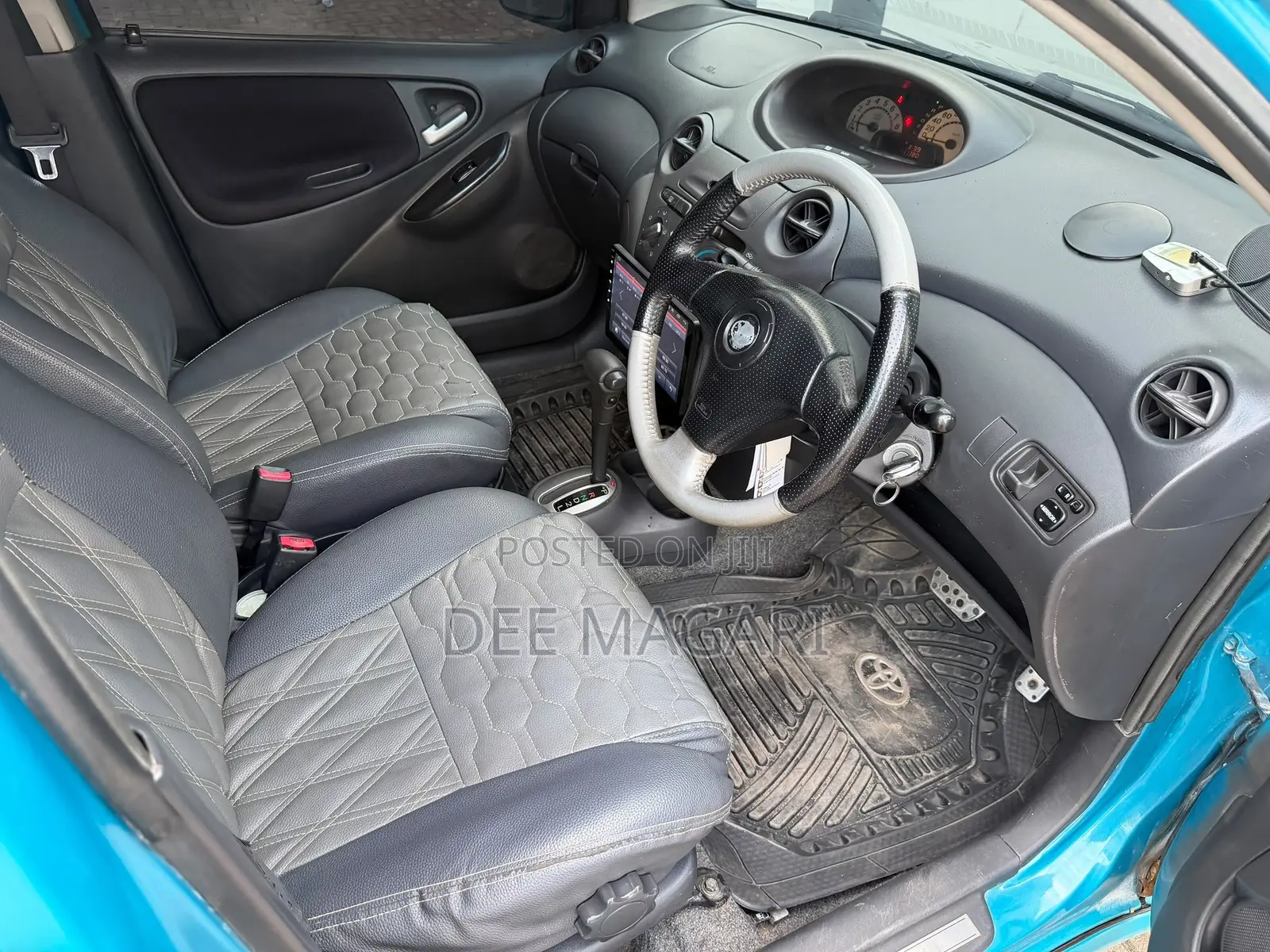Toyota Vitz 2003 Blue