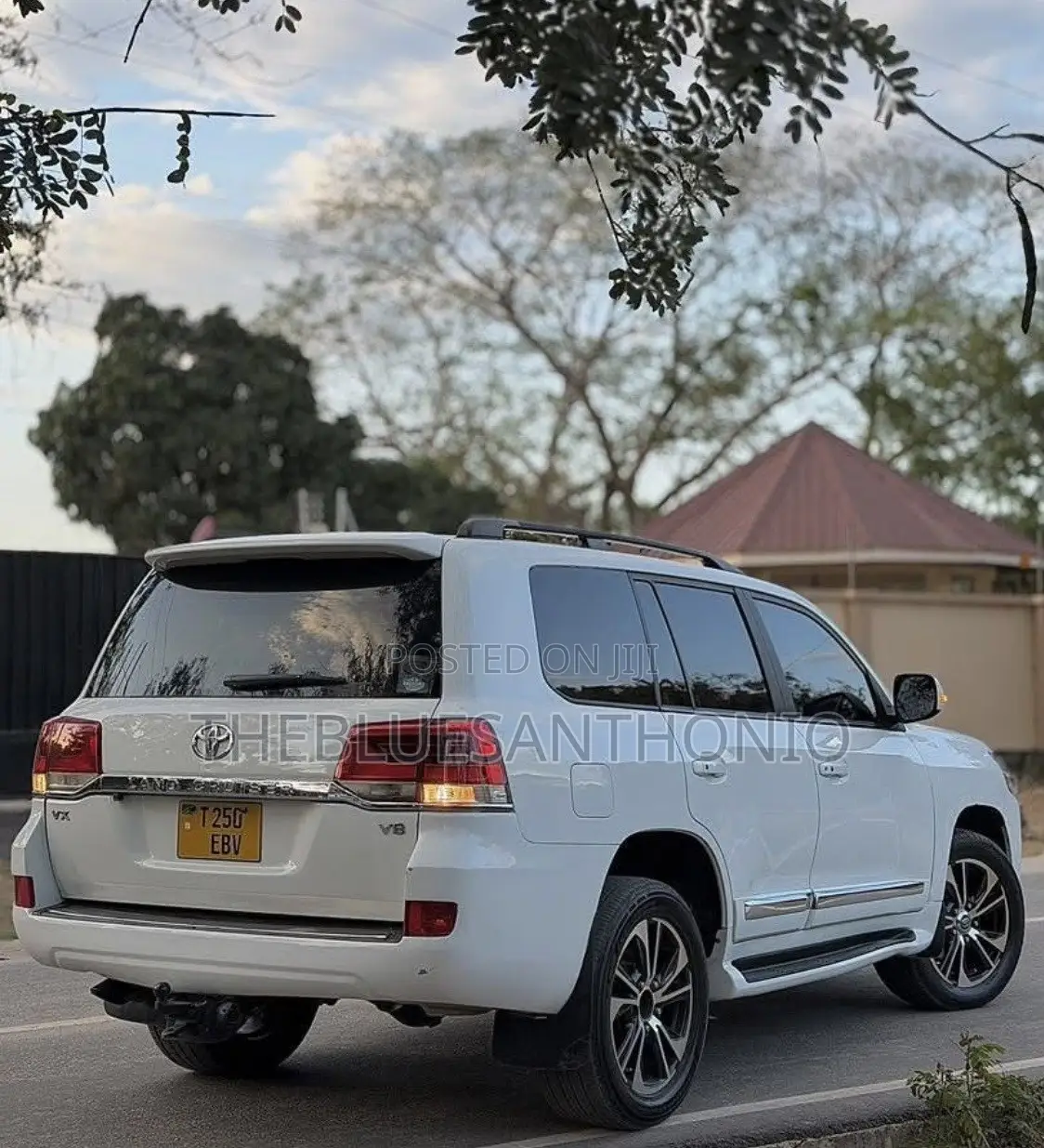 Toyota Land Cruiser 2014 Pearl