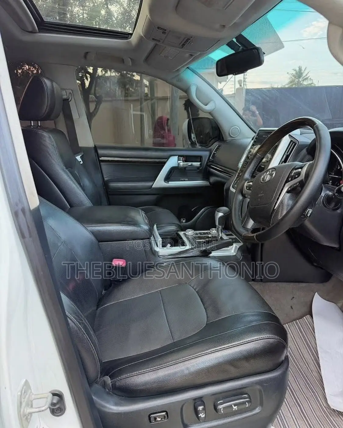 Toyota Land Cruiser 2014 Pearl