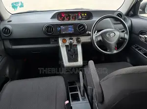 Toyota Corolla Rumion 2009 Blue