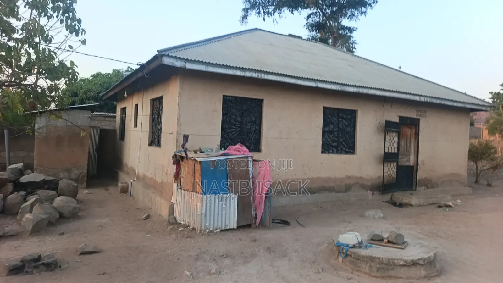 Furnished 4bdrm House in Kishiri for sale