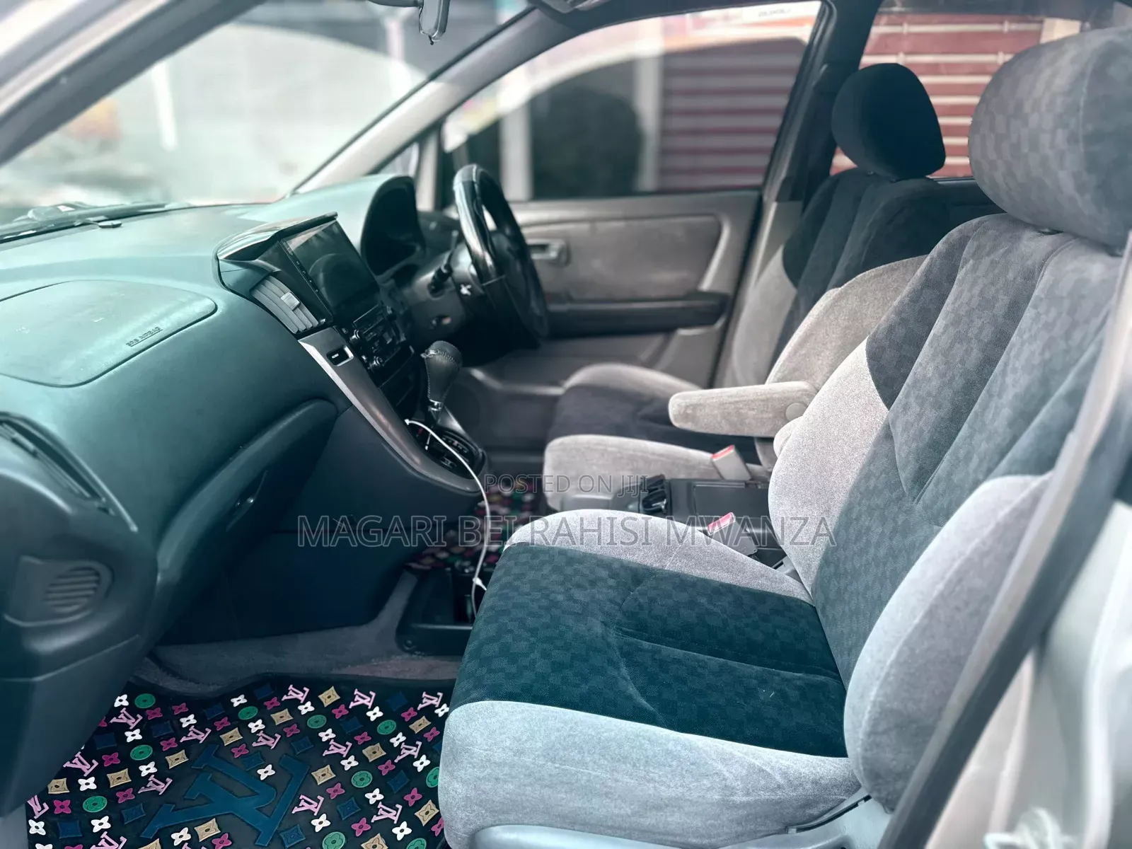 Toyota Harrier 2006 Silver