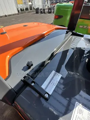 3.5tons 3stages 5metres Diesel Engine Forklift