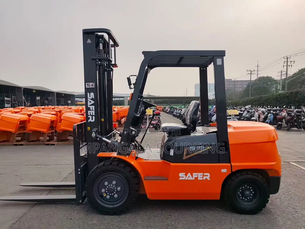 3.5-Ton Diesel Forklift, Lifting Height 5 M, 3 Stages