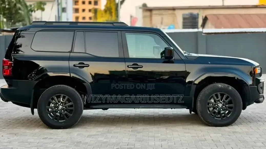 New Toyota Land Cruiser Prado 2.7 2025 Ivory