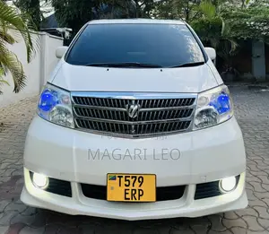 Toyota Alphard 2.4 Petrol FWD 2005 White