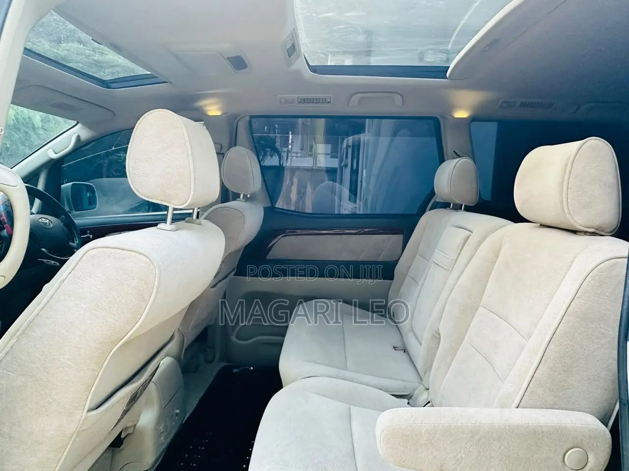 Toyota Alphard 2.4 Petrol FWD 2005 White